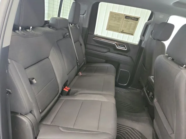 Used 2025 White Chevrolet LT image 41