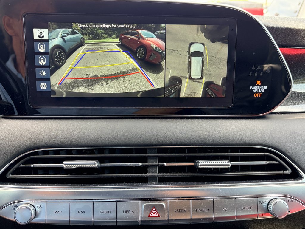 Used 2020 Steel Graphite Hyundai Limited image 16