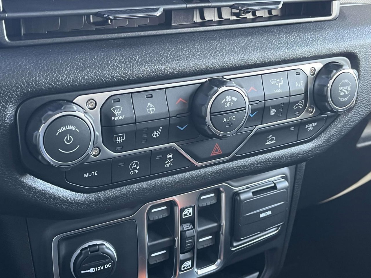 New 2026 41 Exterior Paint Jeep Sport S image 24