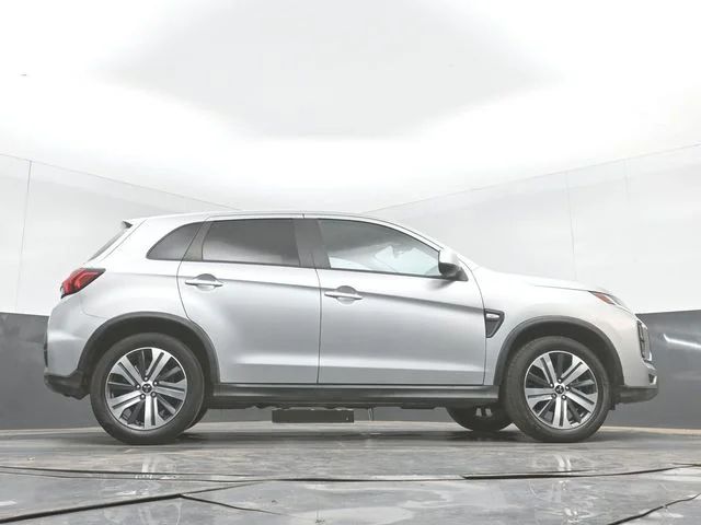 Used 2024 Silver Mitsubishi 2.0 ES image 46