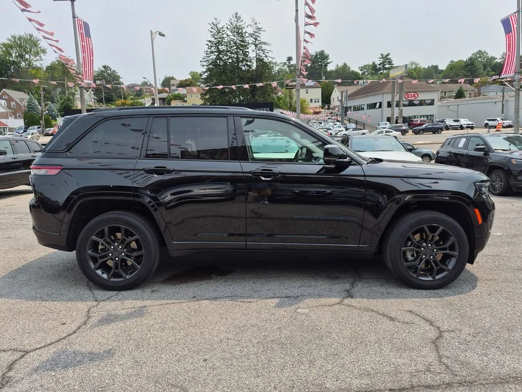 Used 2023 Black Jeep 4xe image 5