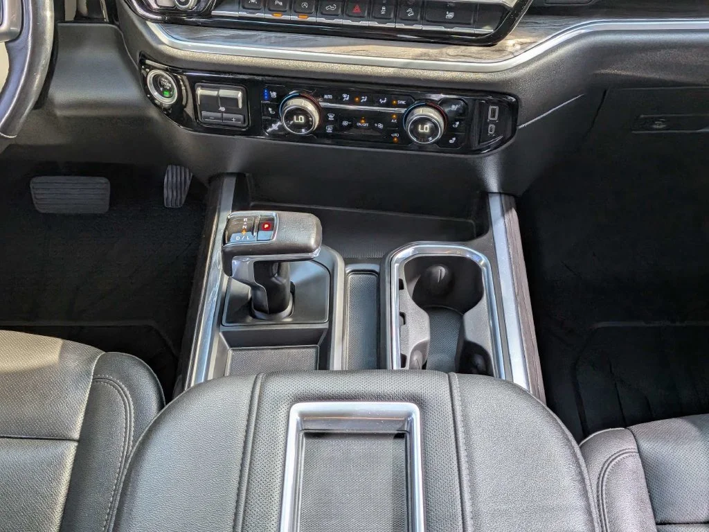 Used 2022 Gray Chevrolet LTZ image 17