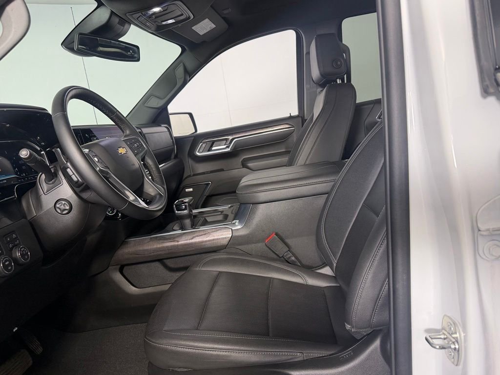 Used 2023 Summit White Chevrolet LTZ image 15