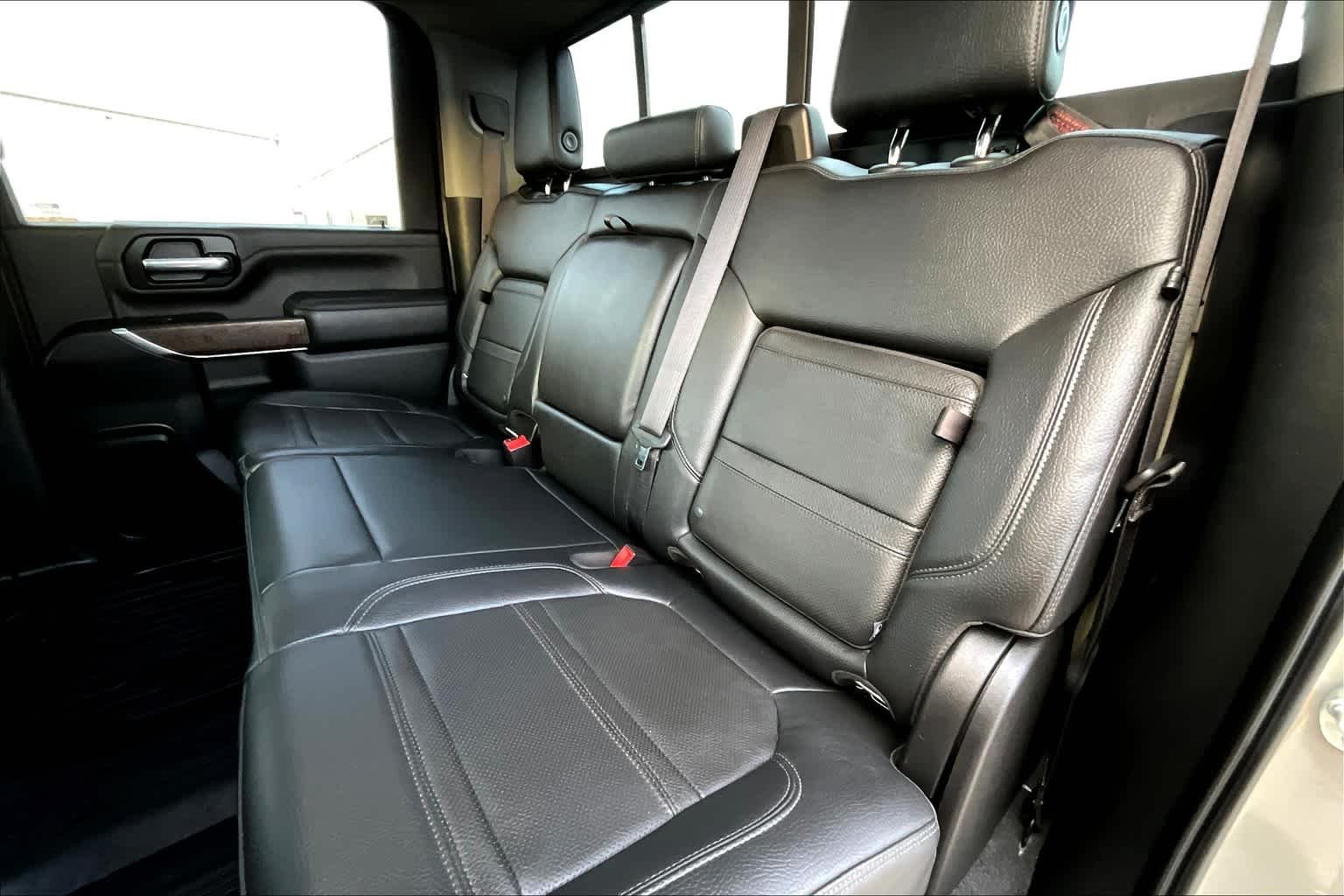 Used 2022 Quicksilver Metallic GMC Denali image 18