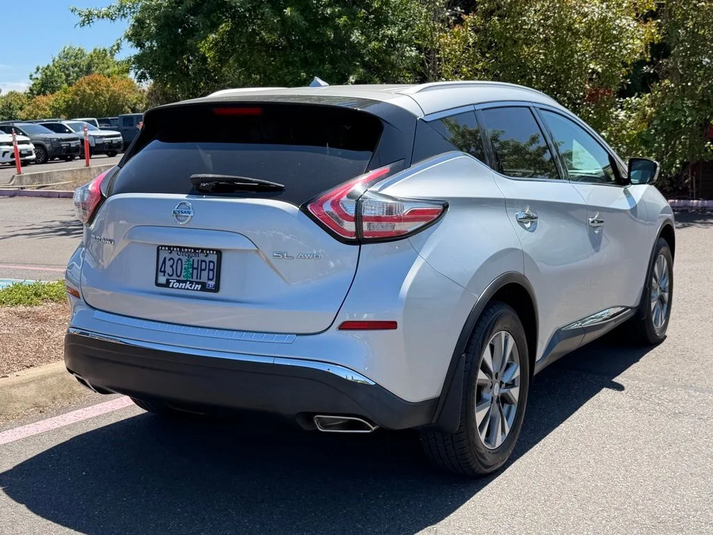Used 2015 Silver Nissan SL image 7