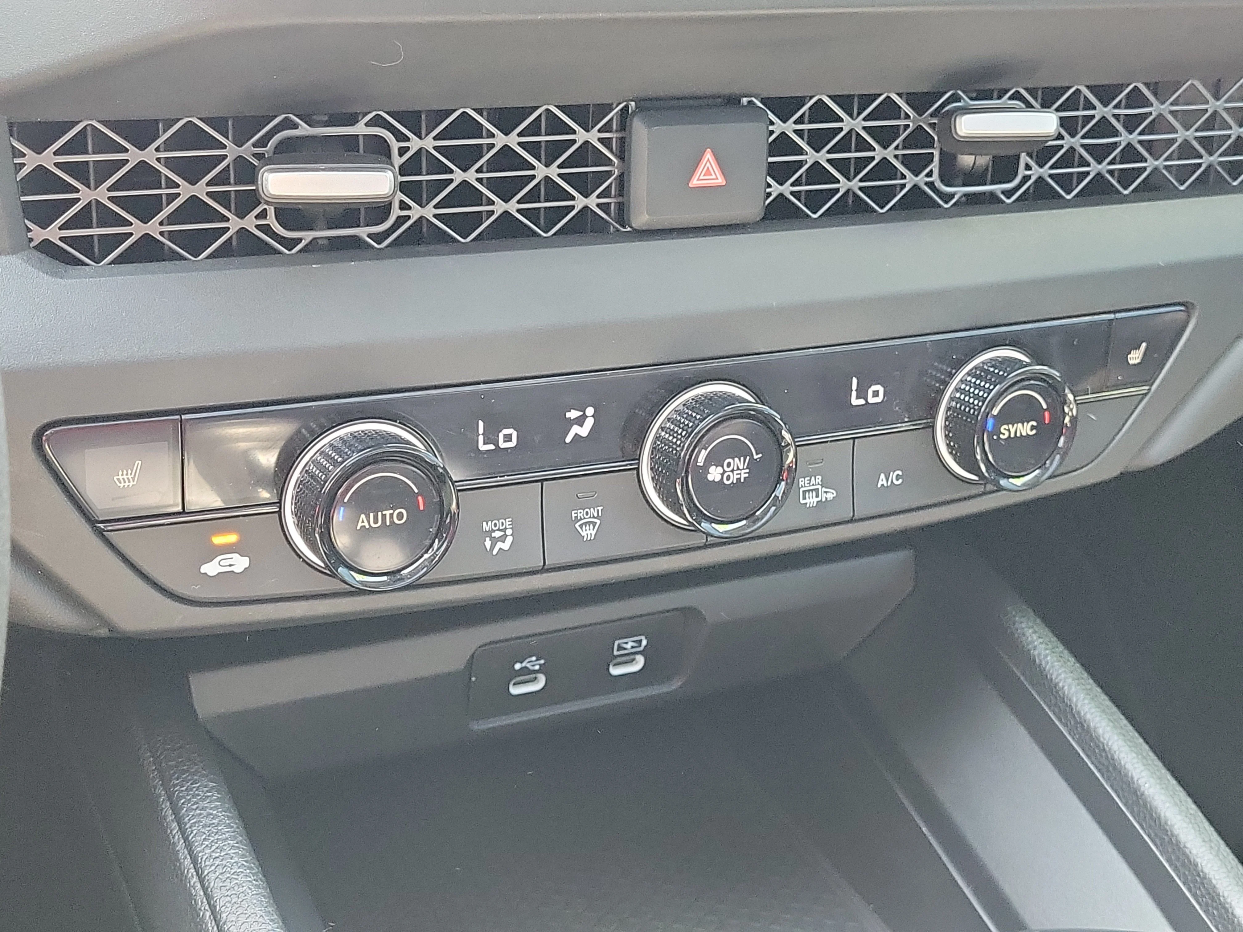 Used 2025 Black Honda SE image 25
