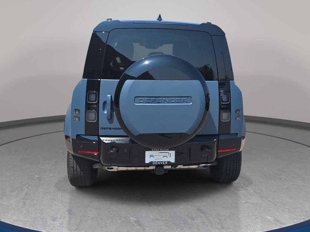 New 2026 Tasman Blue LAND ROVER X-Dynamic SE image 6