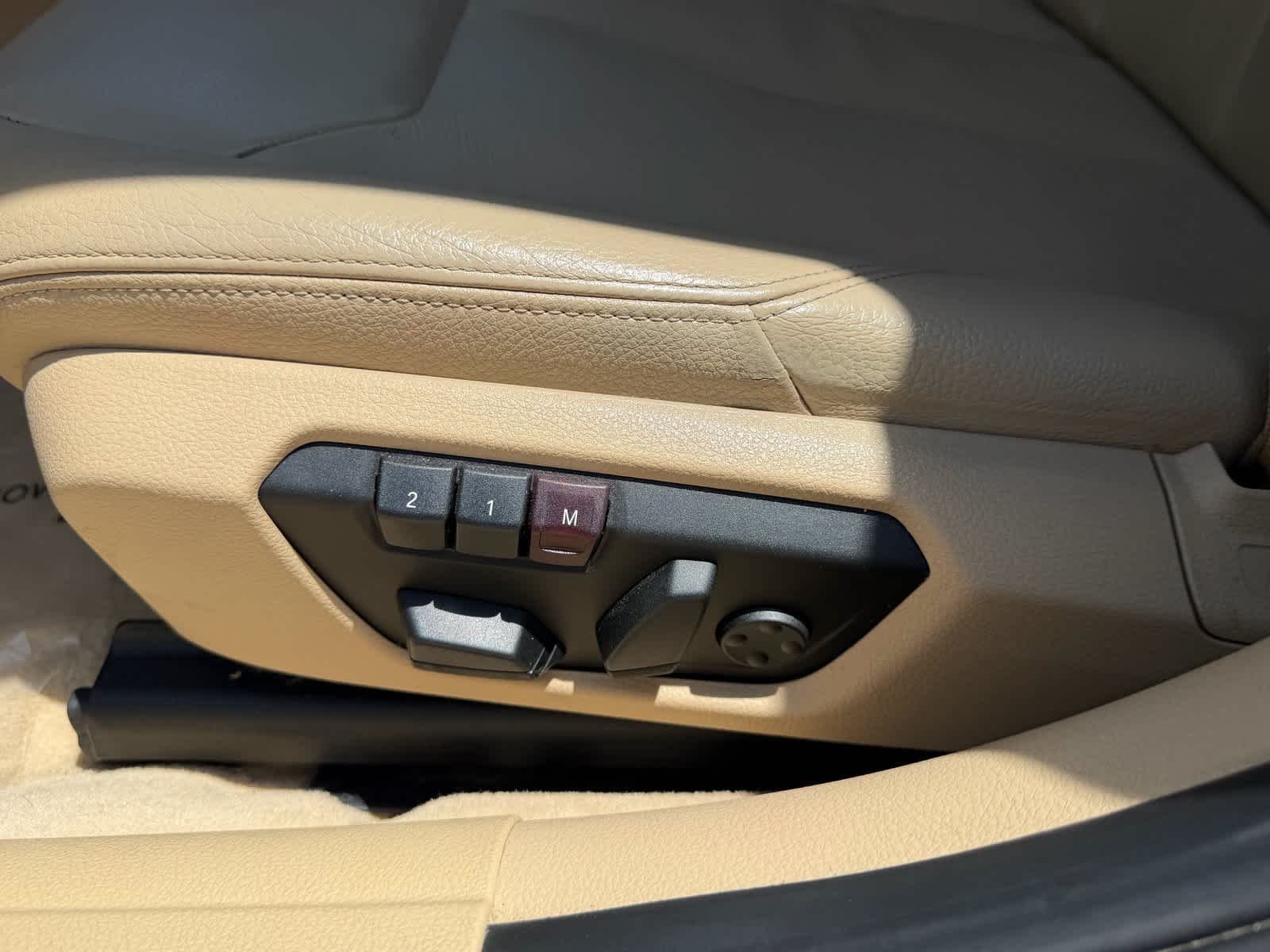 Used 2013 White BMW 335i xDrive image 20