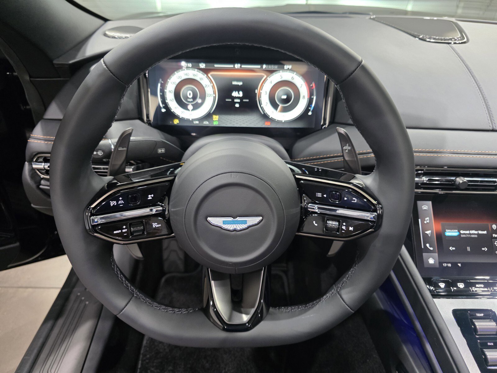 2026 Aston Martin DB12 Base - Photo 11