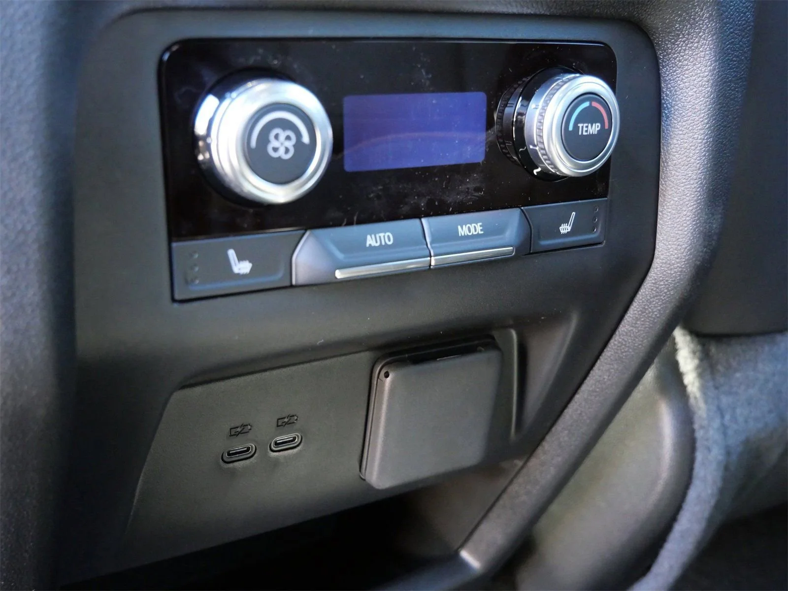 New 2026 Sterling Metallic GMC AT4 image 6