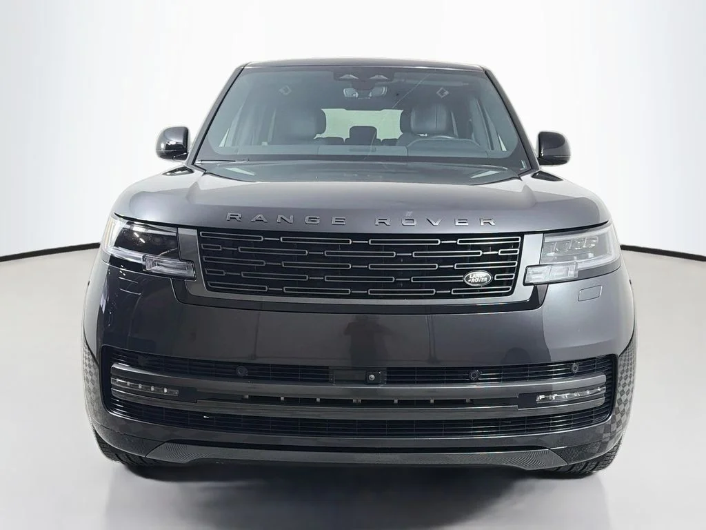 Certified Used 2024 Gray Land Rover SE image 2