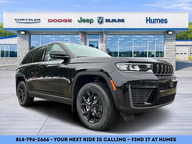 2026 Jeep Grand Cherokee Laredo Altitude