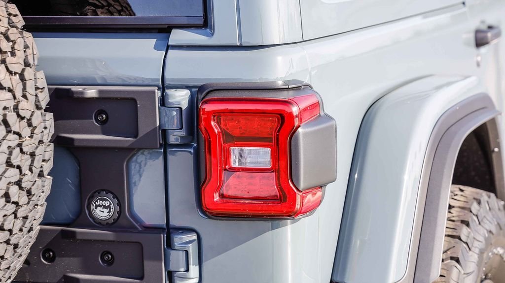 New 2026 Anvil Clear Coat Jeep Rubicon X image 10