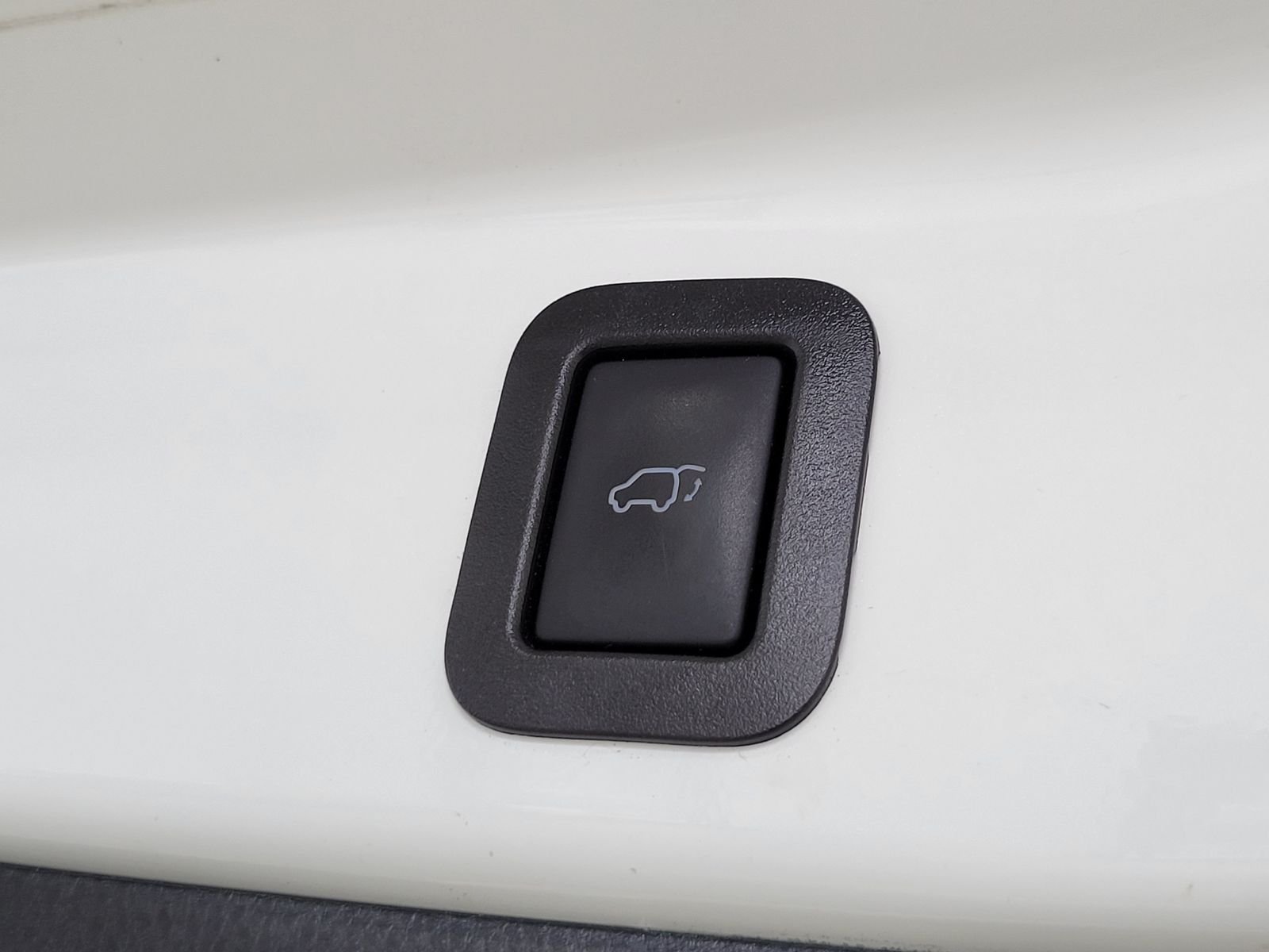 Used 2018 White Toyota Limited Platinum image 30