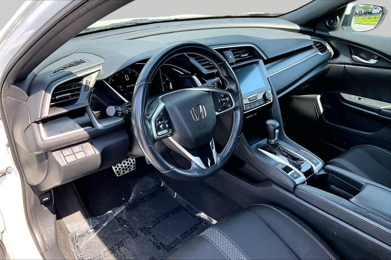 Used 2019 Platinum White Pearl Honda Sport image 17
