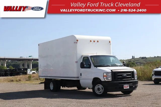 2024 Ford Econoline 350 Cutaway Base