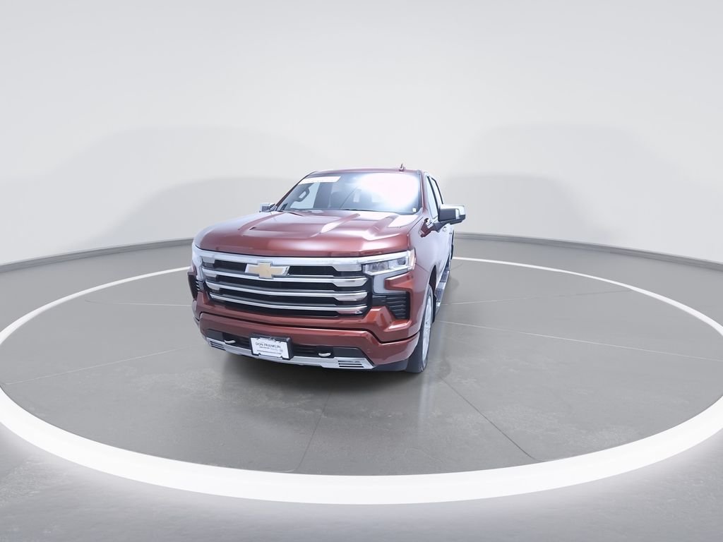 Used 2025 Red Chevrolet High Country image 3