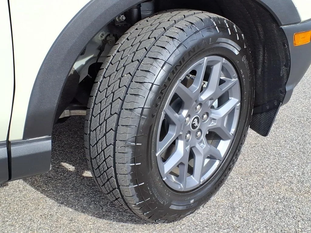 Used 2025 Beige Ford Big Bend image 5