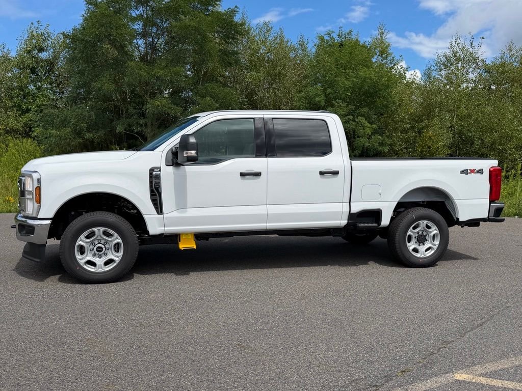 New 2026 White Ford XLT image 28