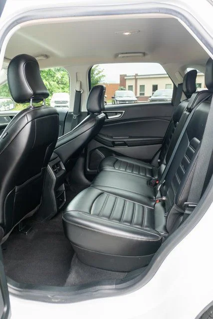 Used 2022 White Ford SEL image 11