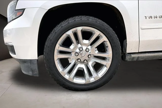 Used 2020 Beige Chevrolet Premier image 33
