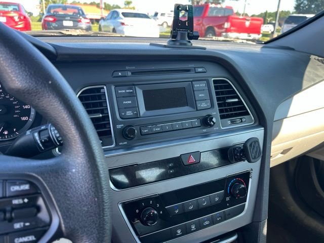 Used 2017 Gray Hyundai Base image 21
