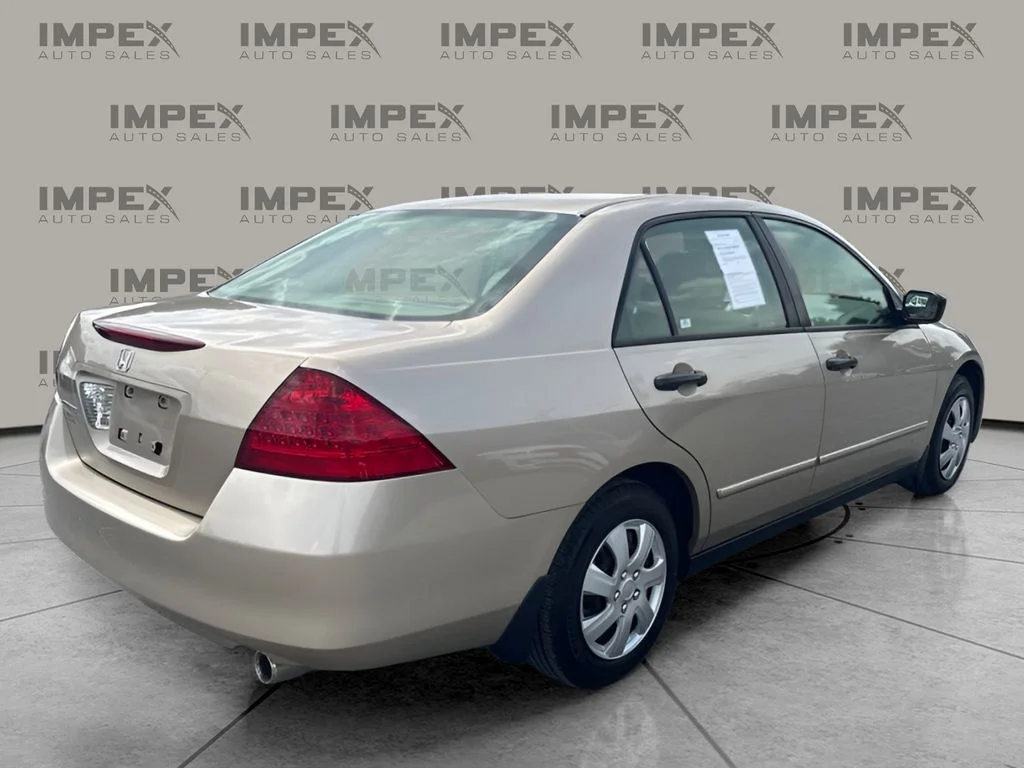 Used 2006 Gold Honda Value Package image 3
