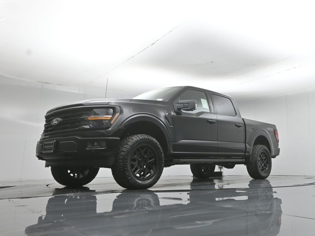 New 2026 Agate Black Metallic Ford XLT image 45