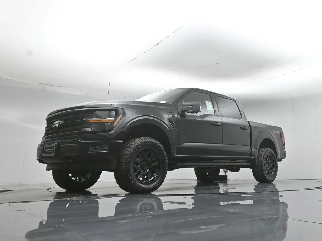 New 2026 Agate Black Metallic Ford XLT image 45