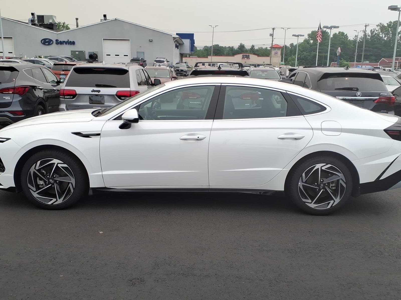 2026 Hyundai Sonata SEL - Photo 9