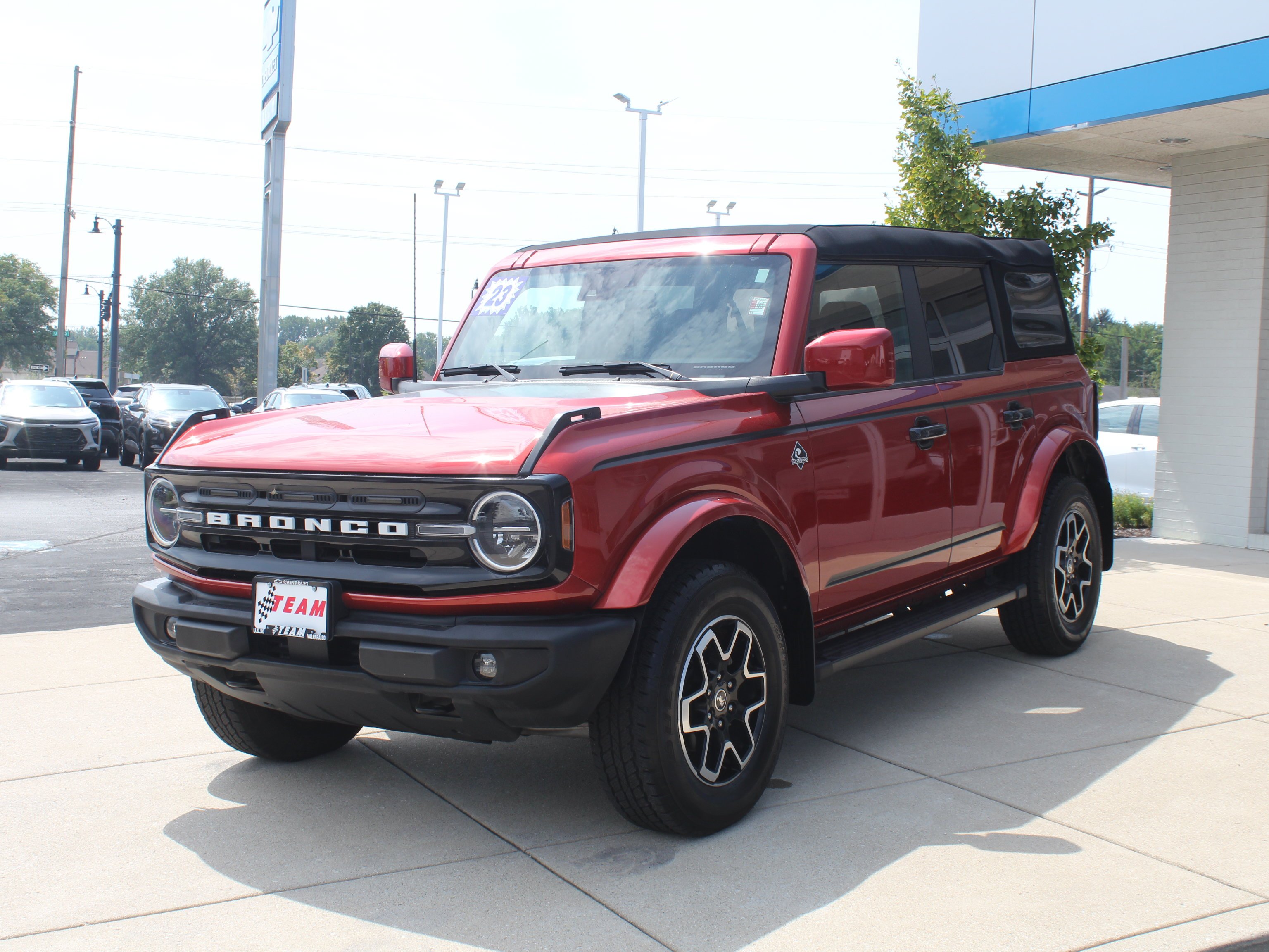 2023 Ford Bronco 4-Door Outer Banks - Photo 10