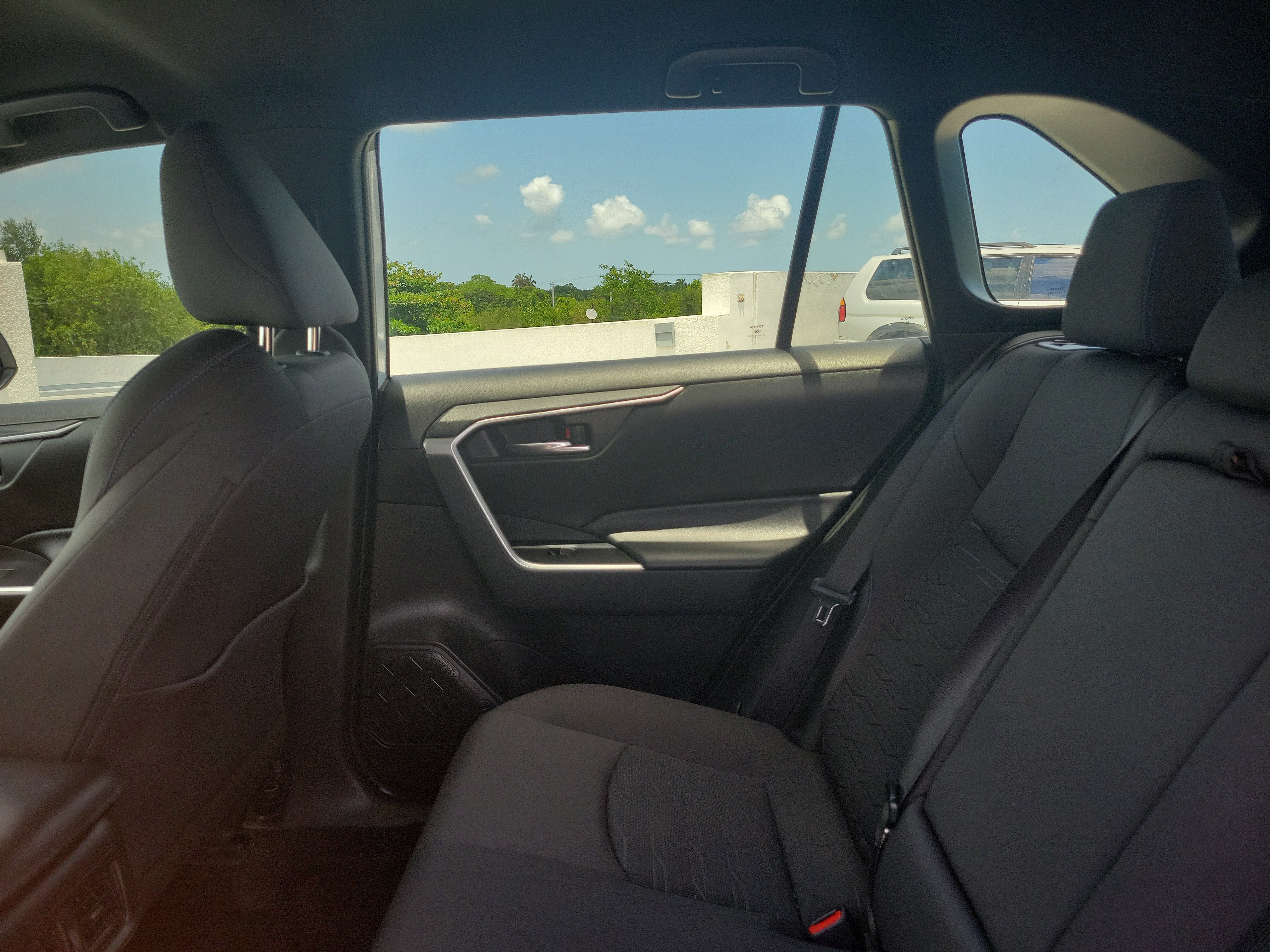 Used 2023 Pearl Toyota SE image 13