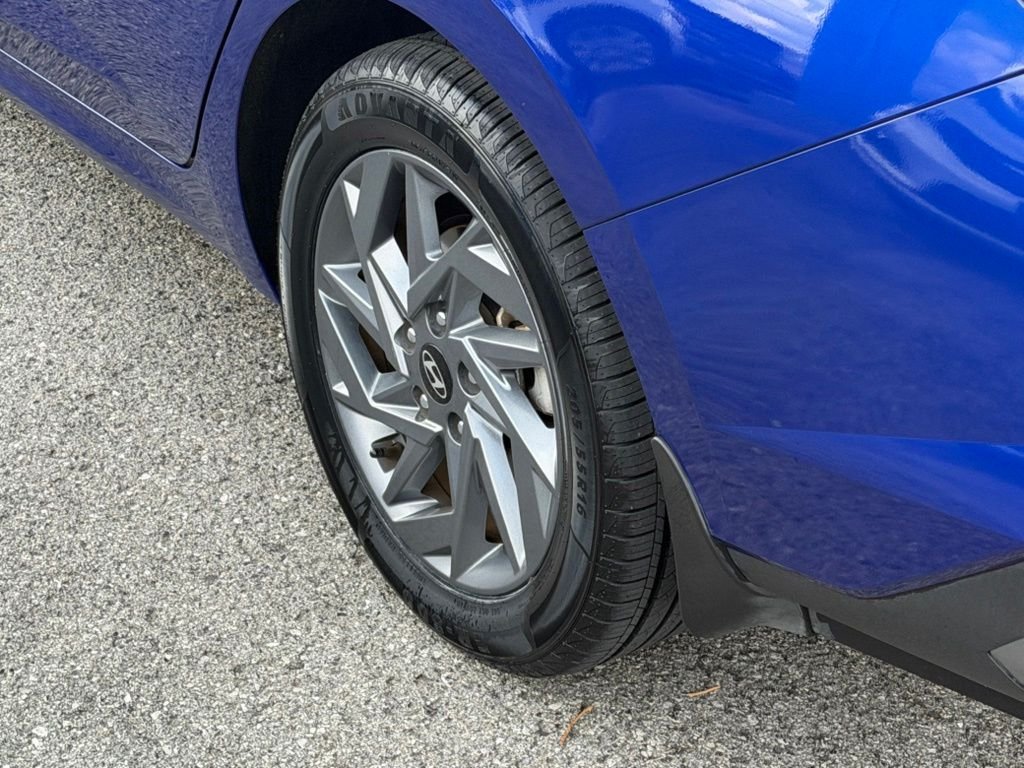 Used 2024 Intense Blue Hyundai SEL image 6