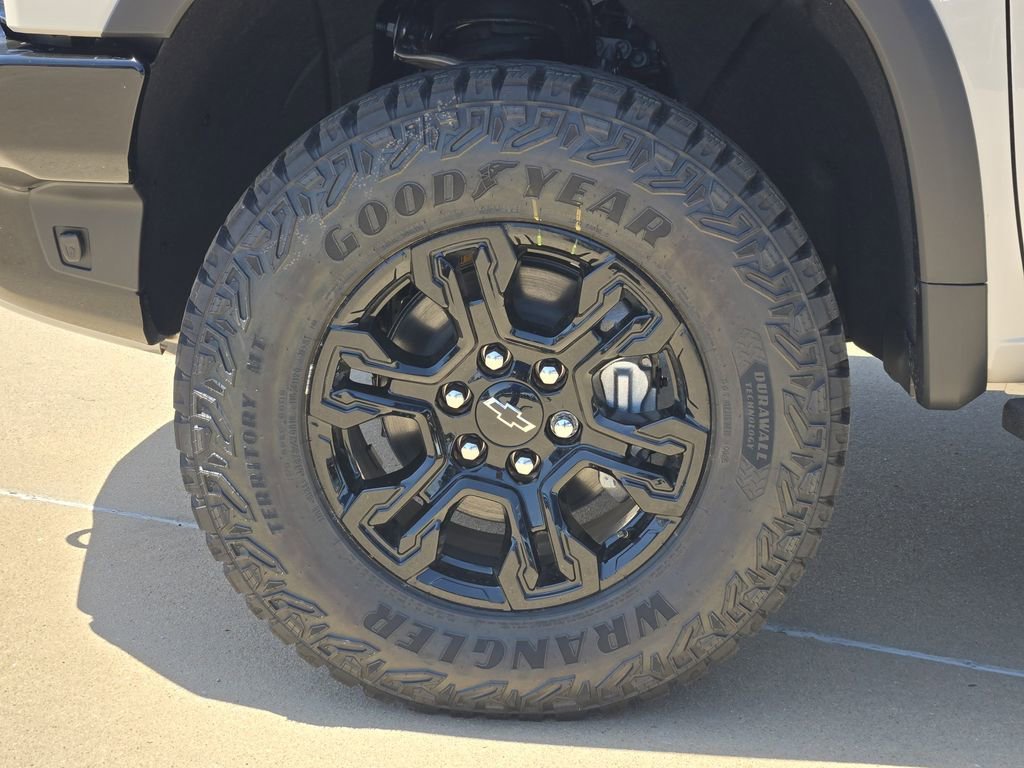 2026 Chevrolet Silverado 1500 ZR2 - Photo 18