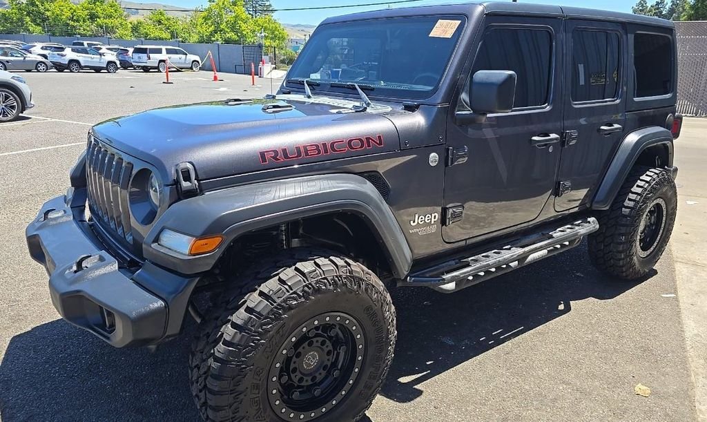 2020 Jeep Wrangler Sport's photo