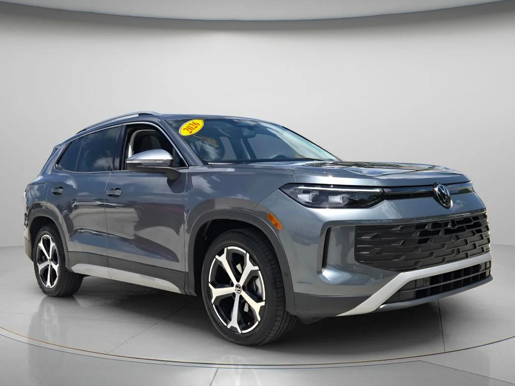 Certified Used 2026 Gray Volkswagen SE image 9