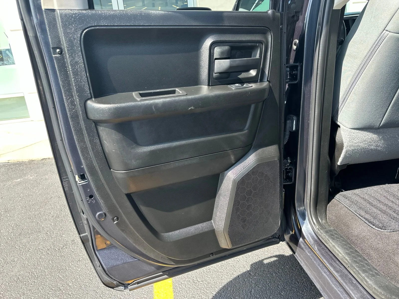 Used 2019 Gray Ram Express image 21