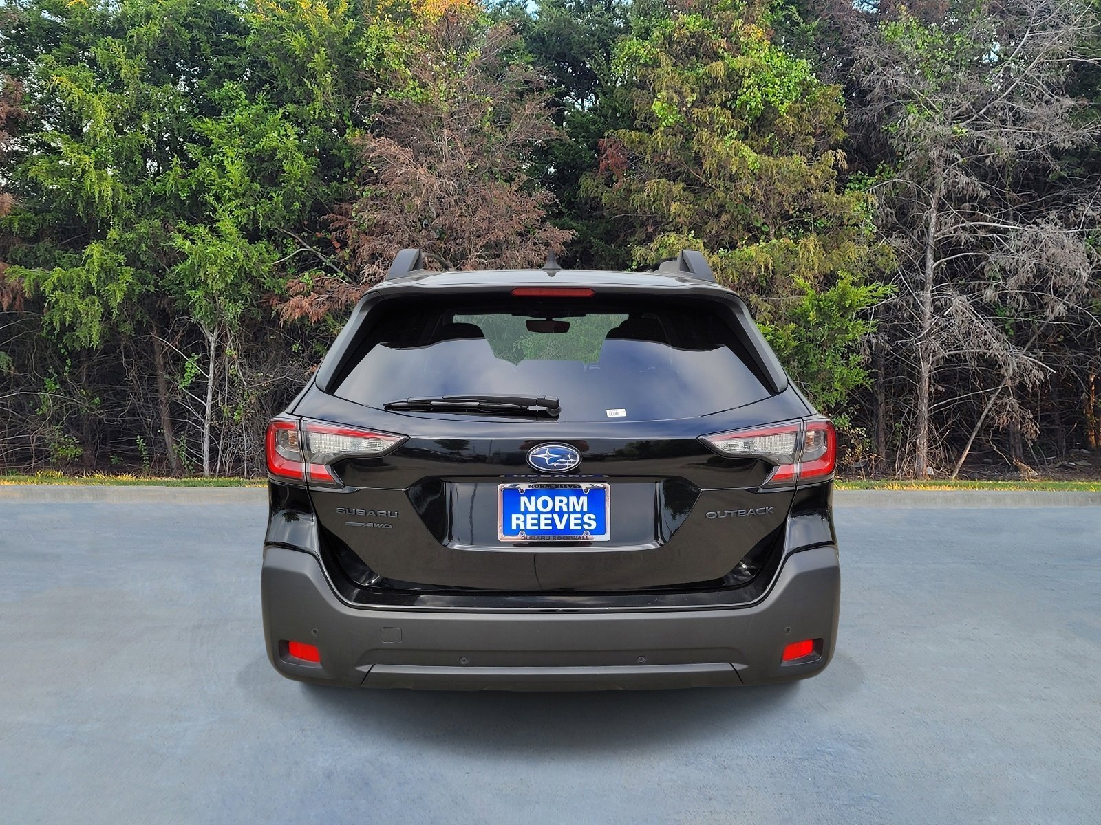 Certified Used 2025 Crystal Black Silica Subaru Onyx Edition image 18