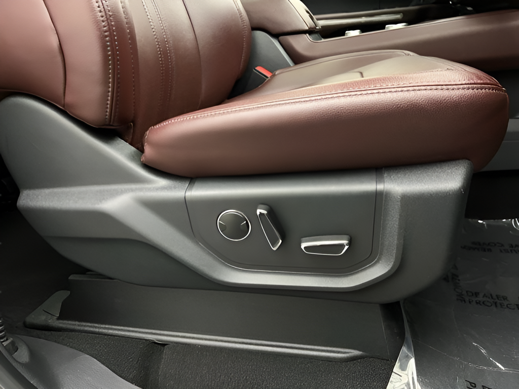 Used 2024 Gray Metallic Ford Limited image 36