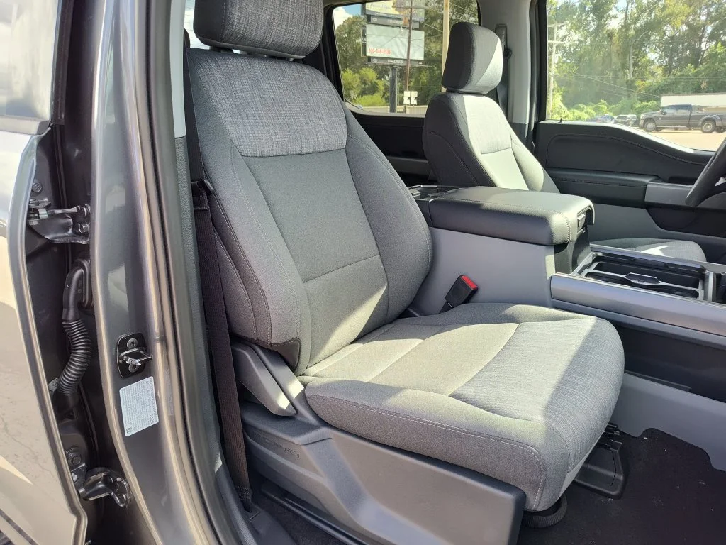 New 2026 Carbonized Gray Metallic Ford F-250® XLT image 12