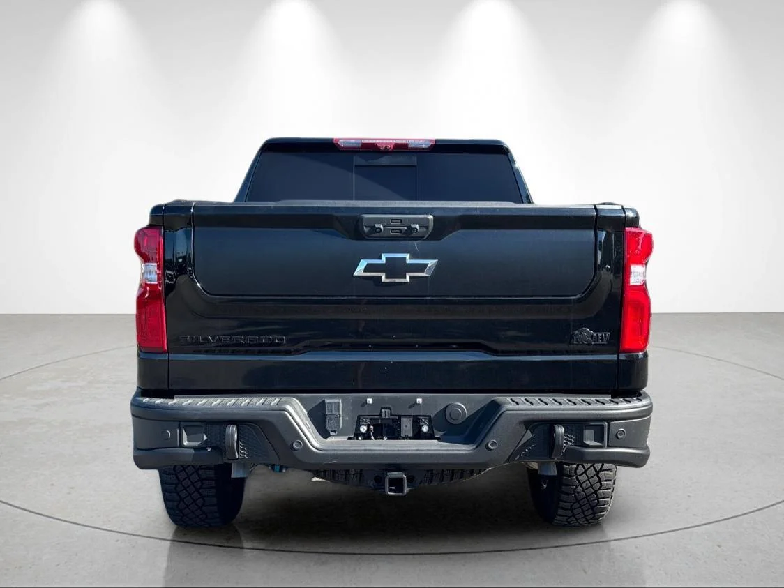 Used 2025 Black Chevrolet ZR2 Bison image 4
