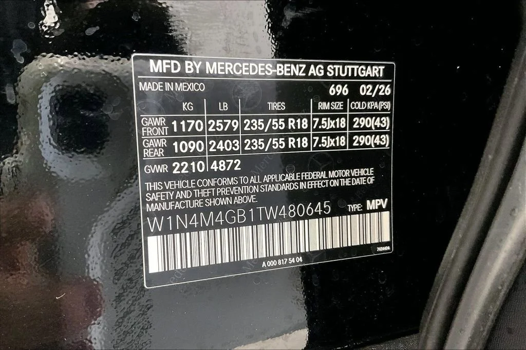 New 2026 Night Black Mercedes-Benz GLB 250 image 30