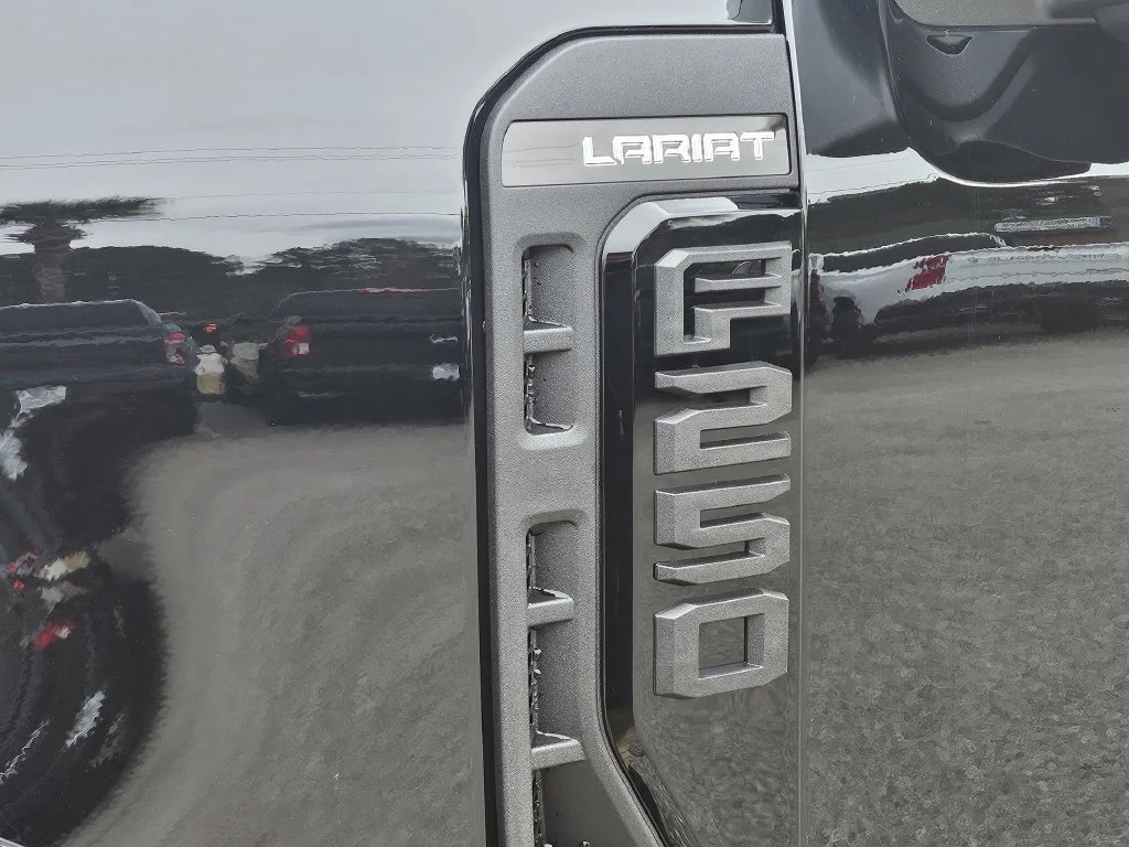 New 2026 Black Ford Lariat image 28
