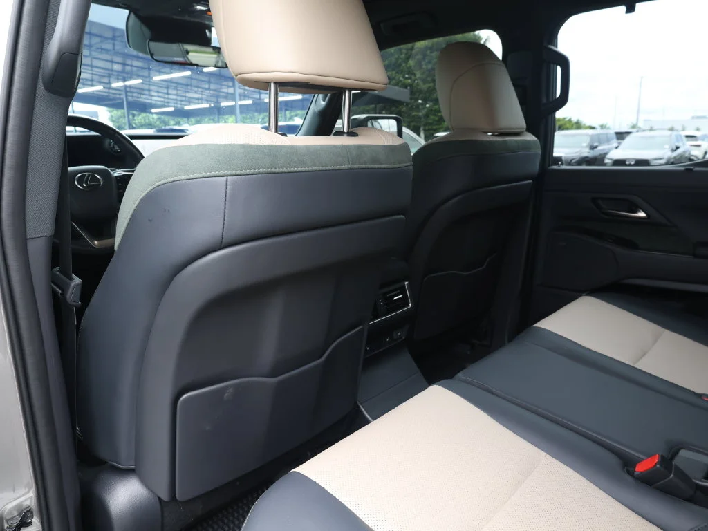 Used 2025 Silver Lexus 550 Overtrail+ image 19