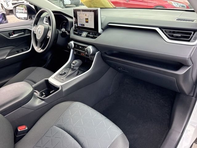 Used 2025 White Toyota XLE image 21