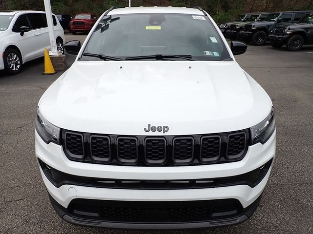 New 2026 Bright White Clearcoat Jeep Latitude image 10