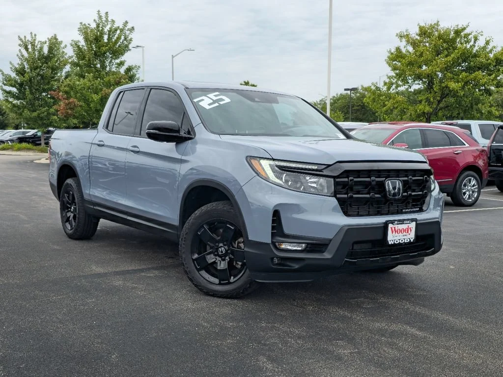 2025 Honda Ridgeline Black Edition - Photo 4