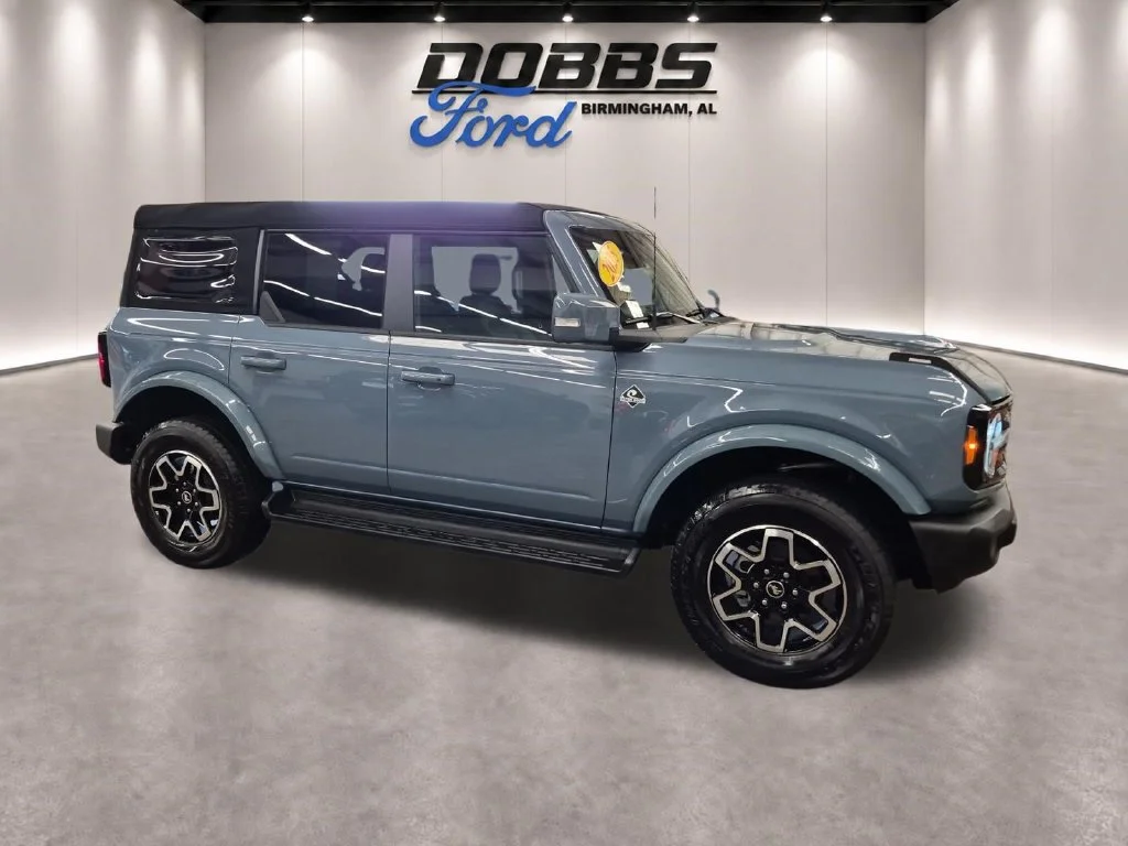 2025 Ford Bronco 4-Door Outer Banks