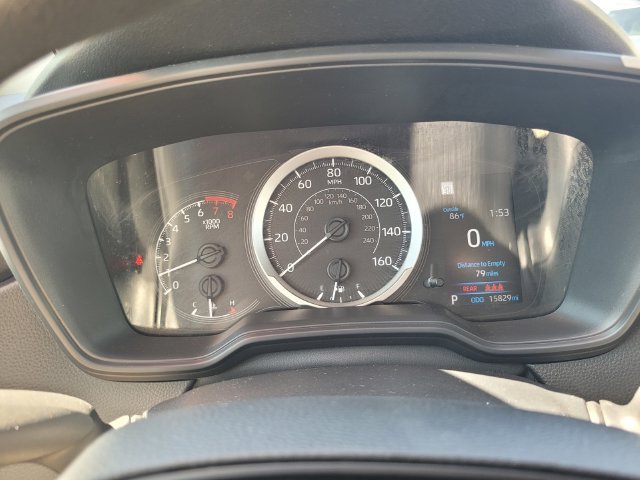 Used 2022 White Toyota LE image 29