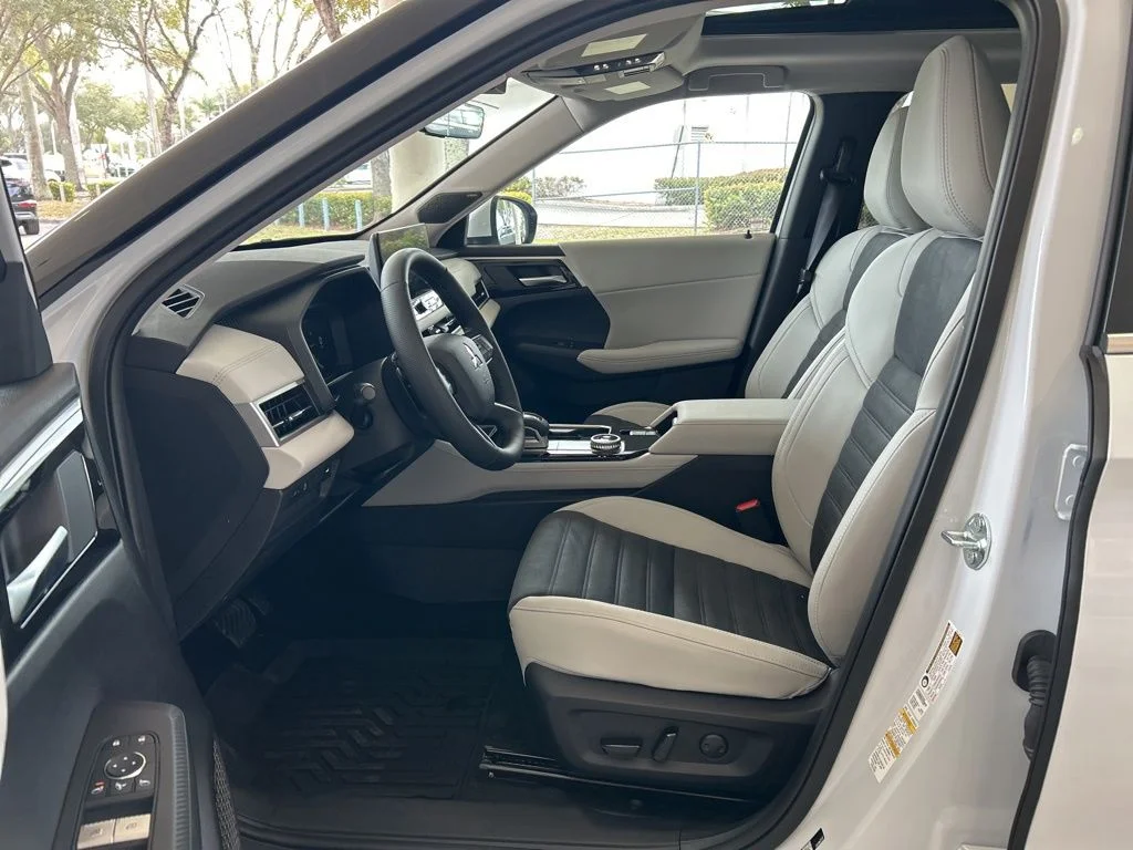 New 2026 White Mitsubishi SE 1.5T 2WD image 5